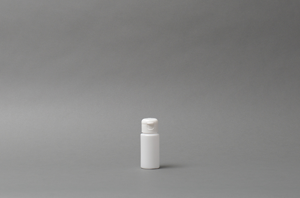 HR30ボトルとPR27ヒンジキャップ